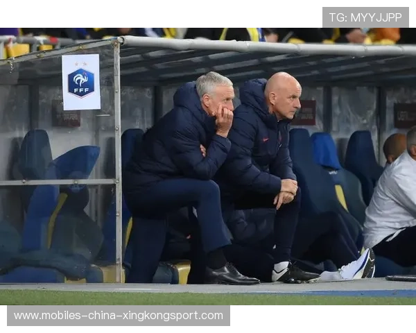 世界冠军被曝与队友闹掰，训练场互不讲话